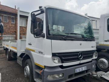 2011 Mercedes Benz Atego 1218