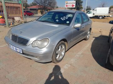 2001 Mercedes C320