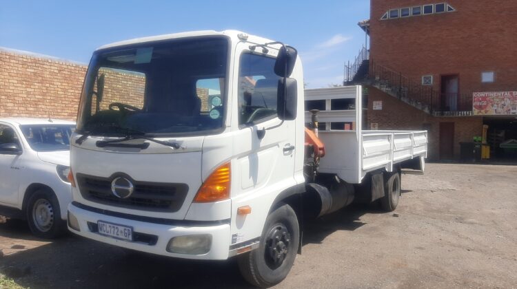 2007 Hino 500 10-176 Crane Truck