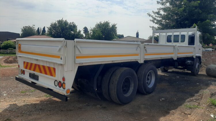 2015 Hino 500 2626