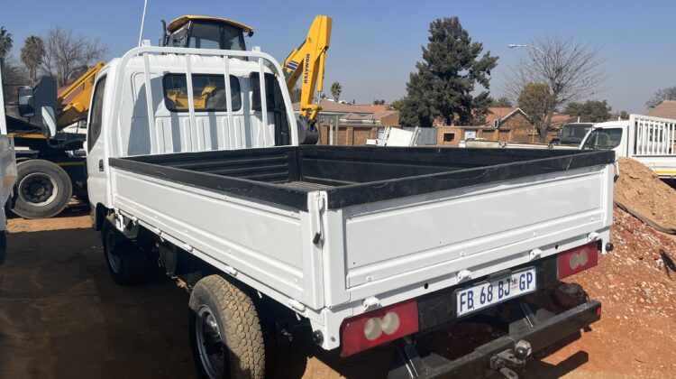 2016 Foton Aumark