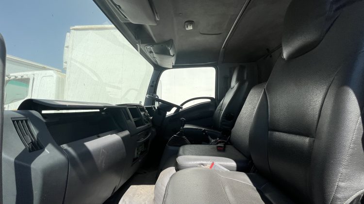 2011 Isuzu FSR800